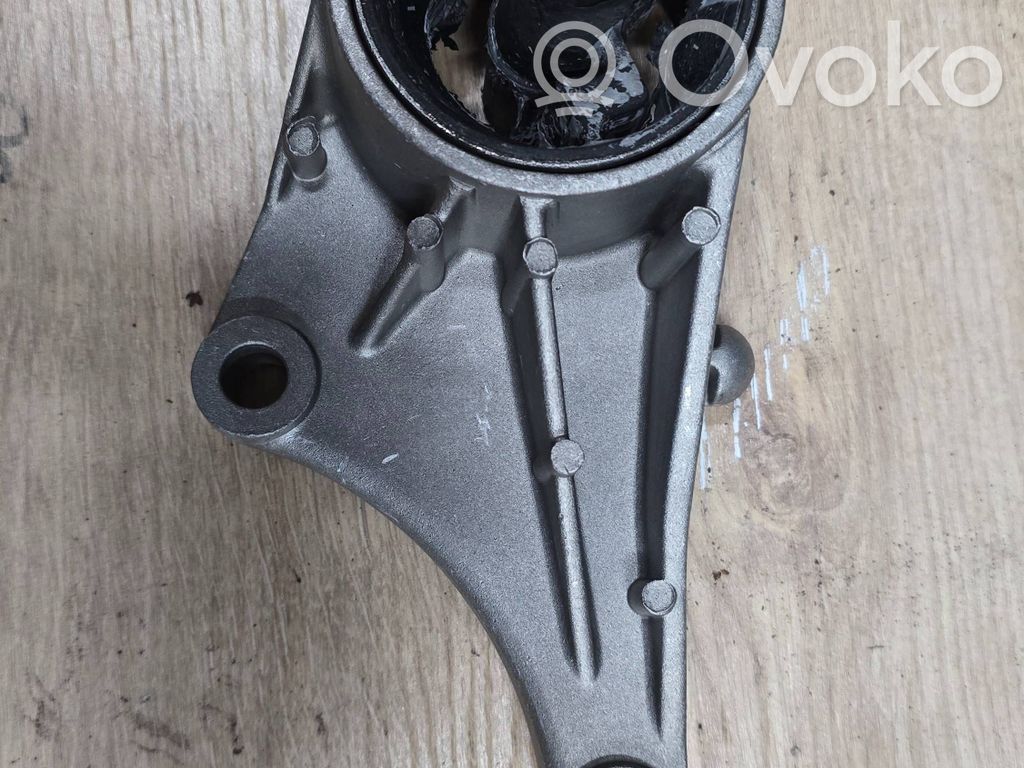 Opel Zafira A Engine mount bracket 