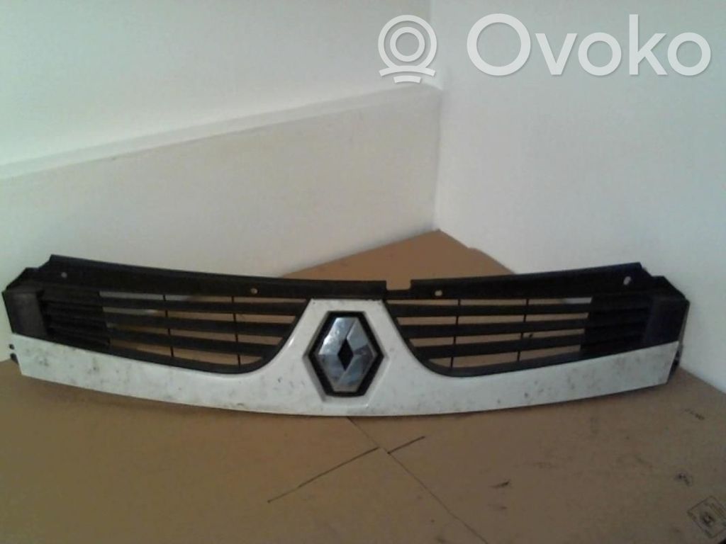 Renault Master II Front grill 