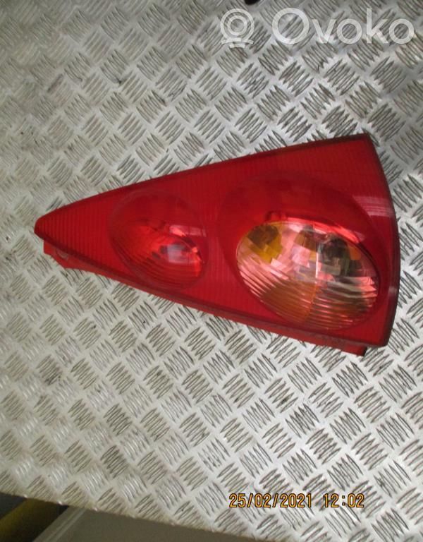 Peugeot 107 Galinis žibintas kėbule 