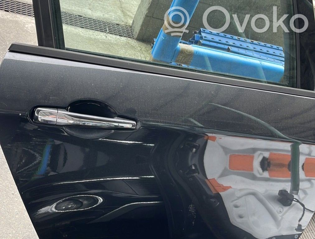 Galinės durys   9008R8
