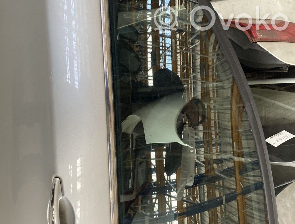 Front door   9002Y8