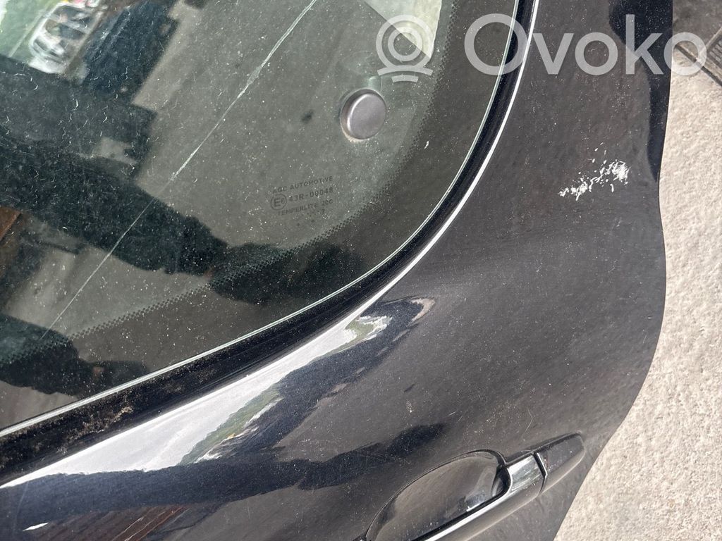 Peugeot 108 Galinės durys 