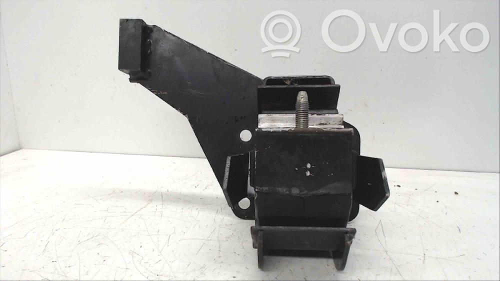 Engine mount bracket   MR554231