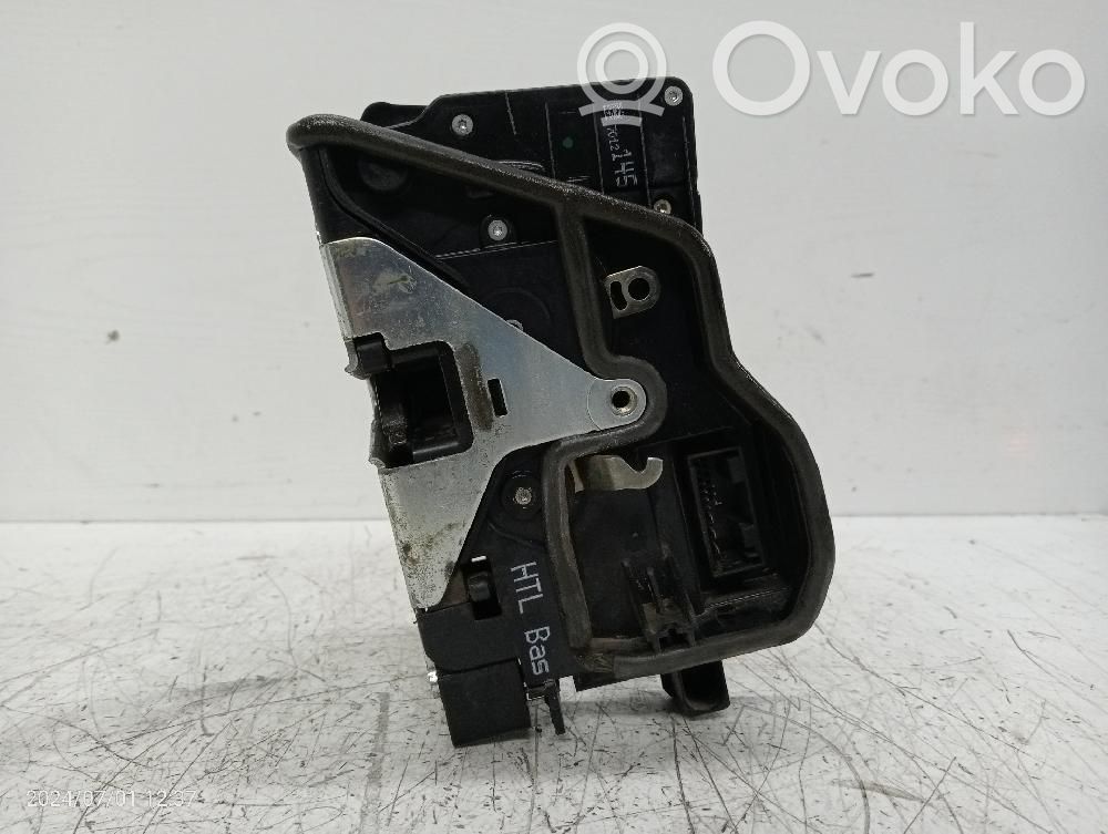 BMW 7 E65 E66 Takaoven lukko 