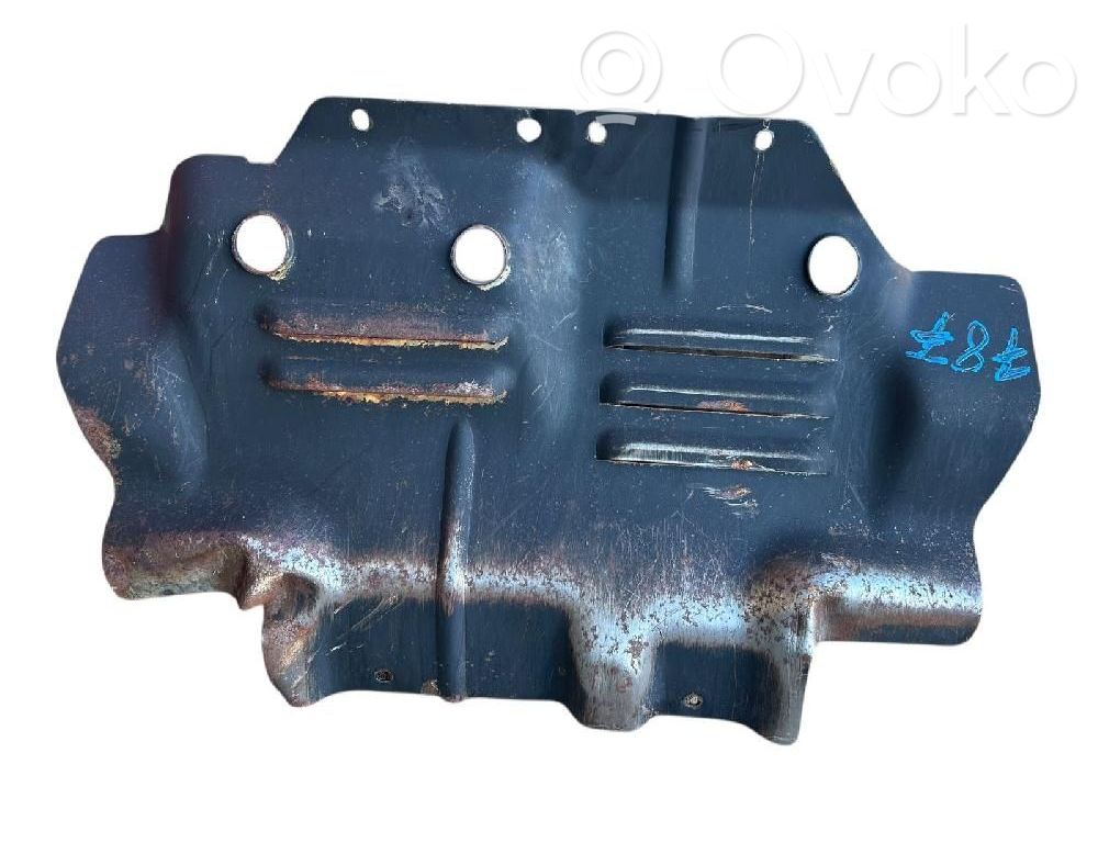 Nissan Terrano Protezione anti spruzzi/sottoscocca del motore 