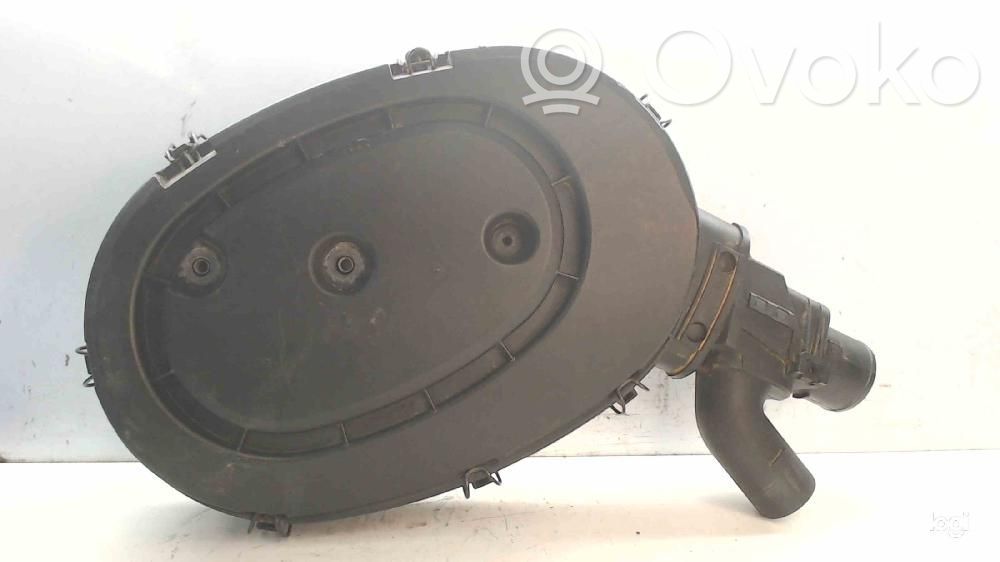 Renault Clio I Air filter box 