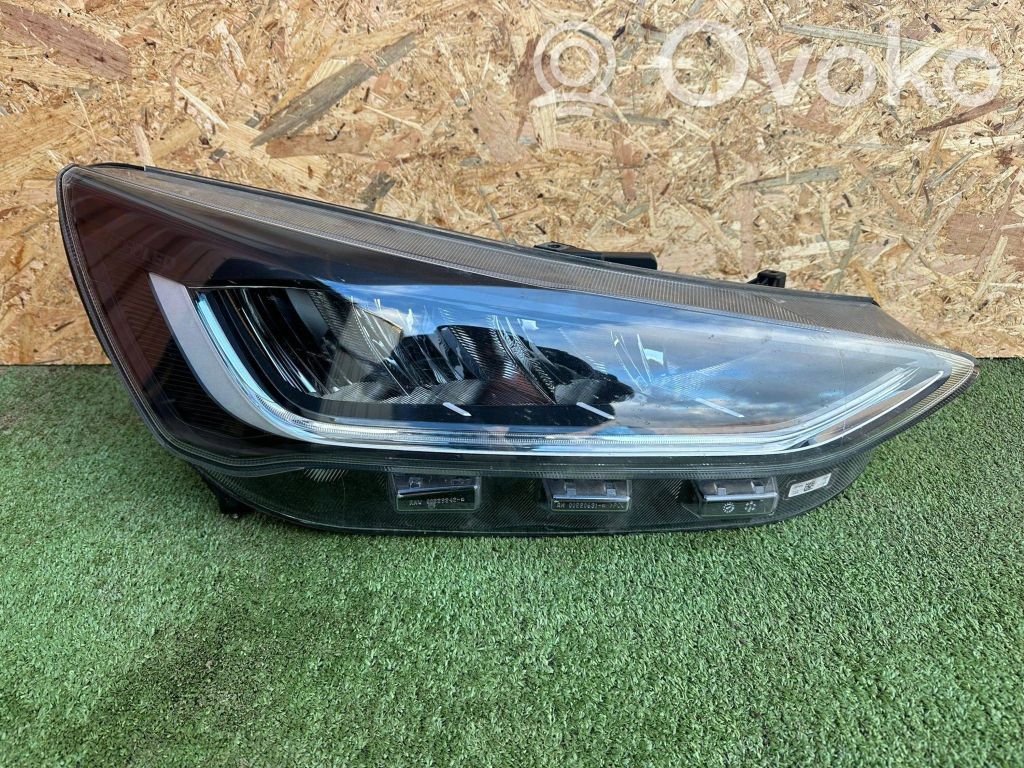 Ford Focus Headlight/headlamp 