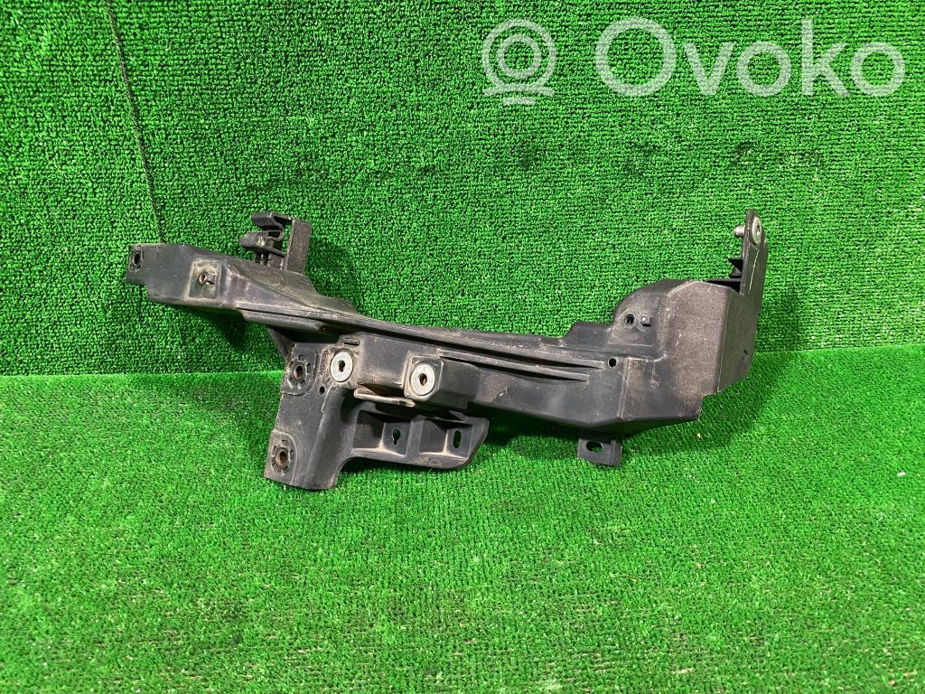 Hyundai i30 Halterung Scheinwerfer 