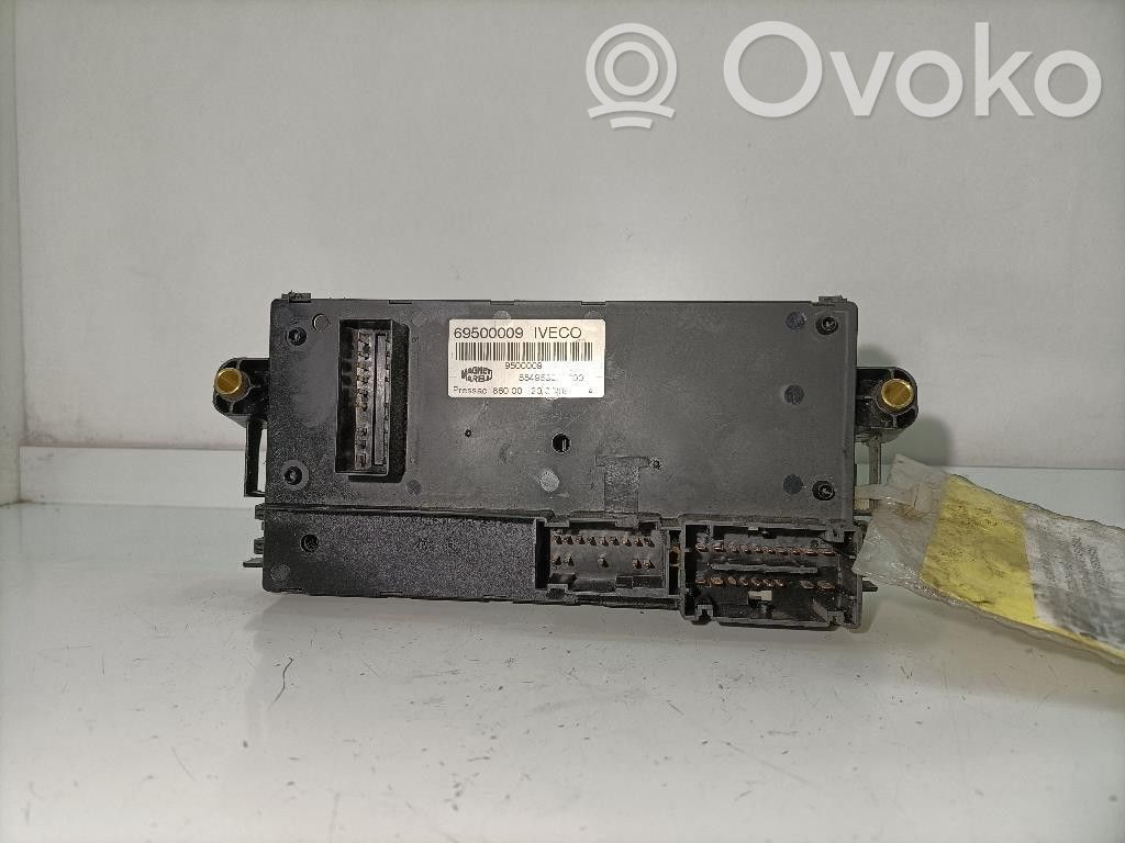Iveco Daily 35.8 - 9 Saugiklių blokas 
