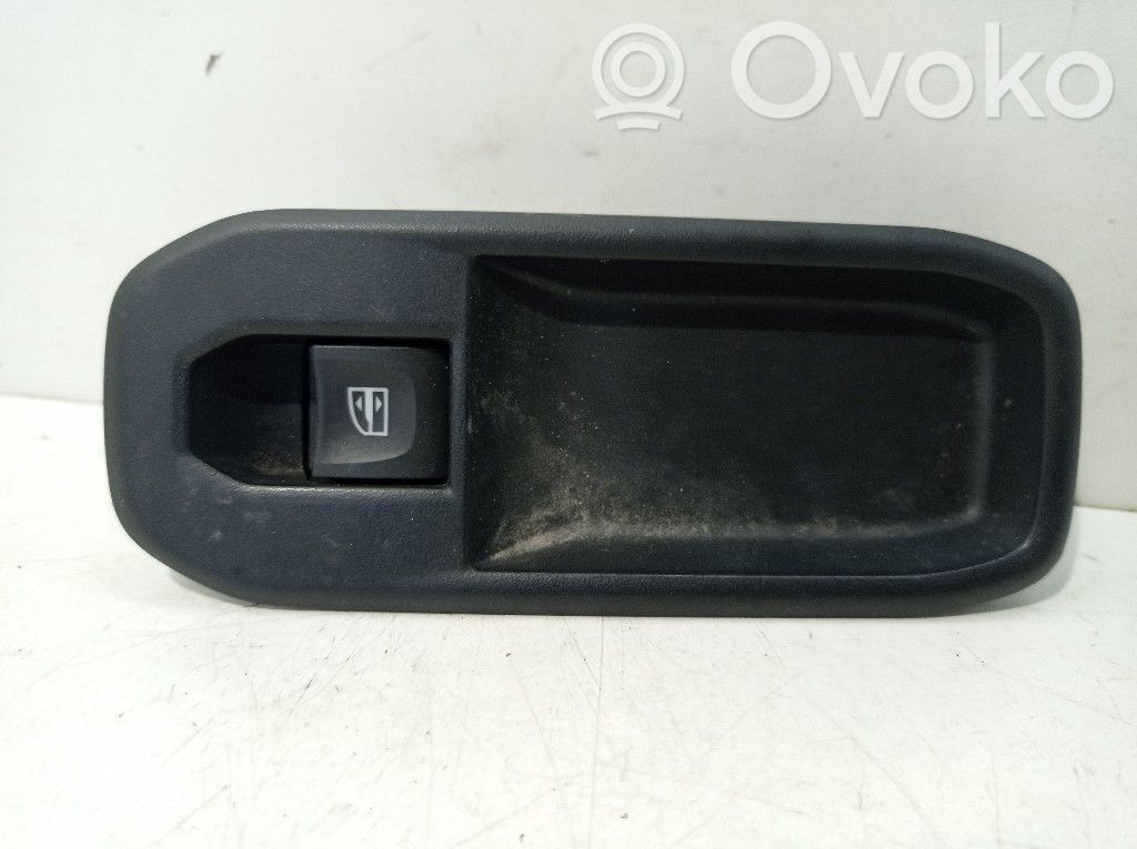 Dacia Duster II Electric window control switch 