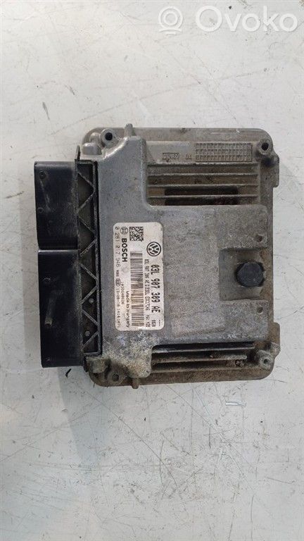 Volkswagen PASSAT B7 Engine control unit/module 