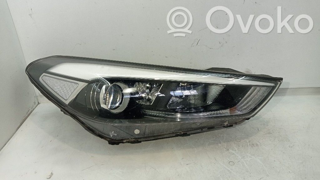 Hyundai Tucson TL Scheinwerfer 