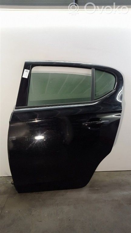 Opel Corsa E Galinės durys 