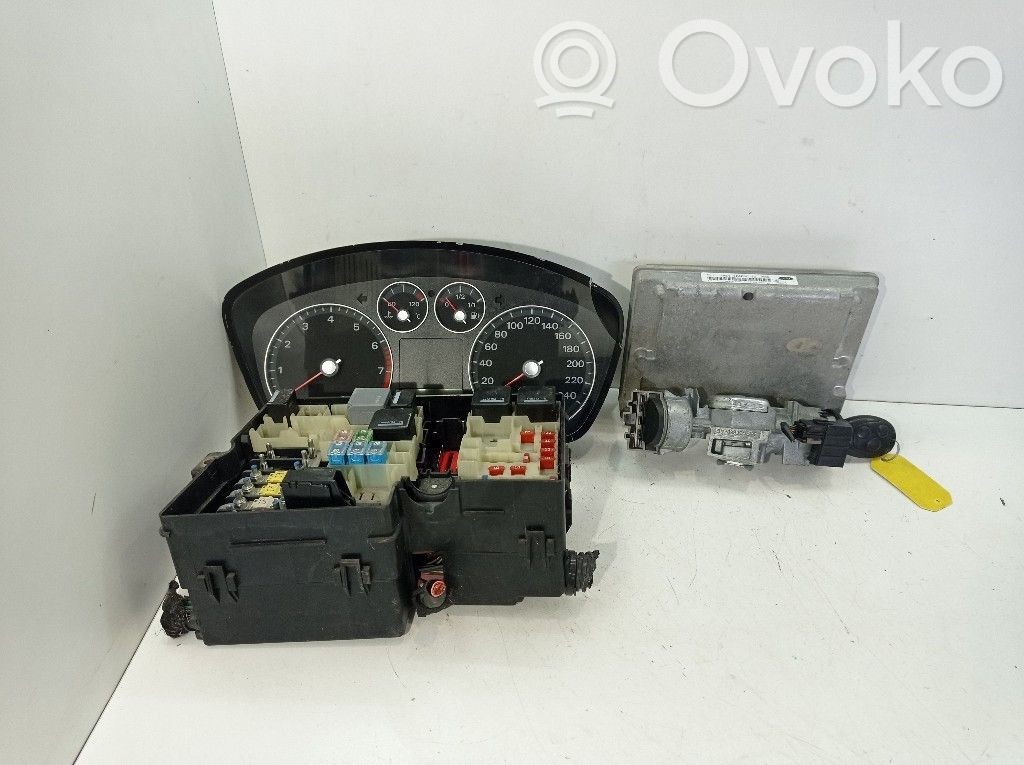 Ford C-MAX I Engine control unit/module 