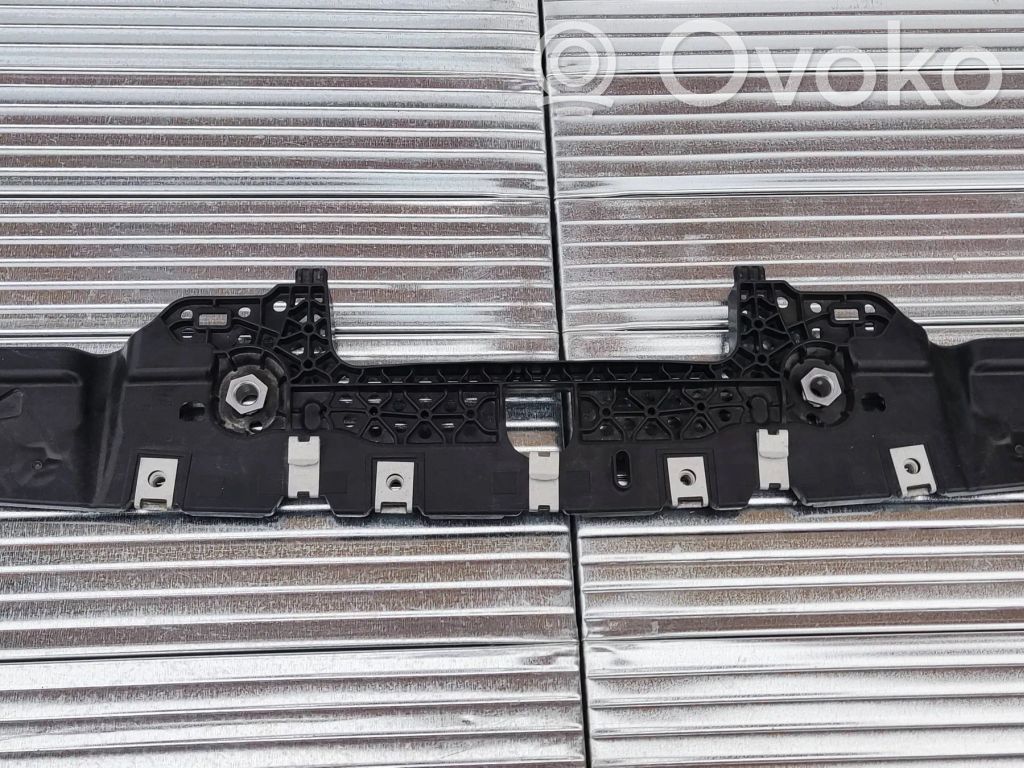 BMW 4 G22 G23 G24 G26 Front bumper mounting bracket 