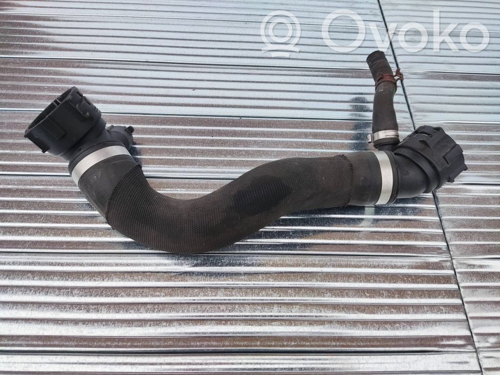 BMW 5 F10 F11 Engine coolant pipe/hose 