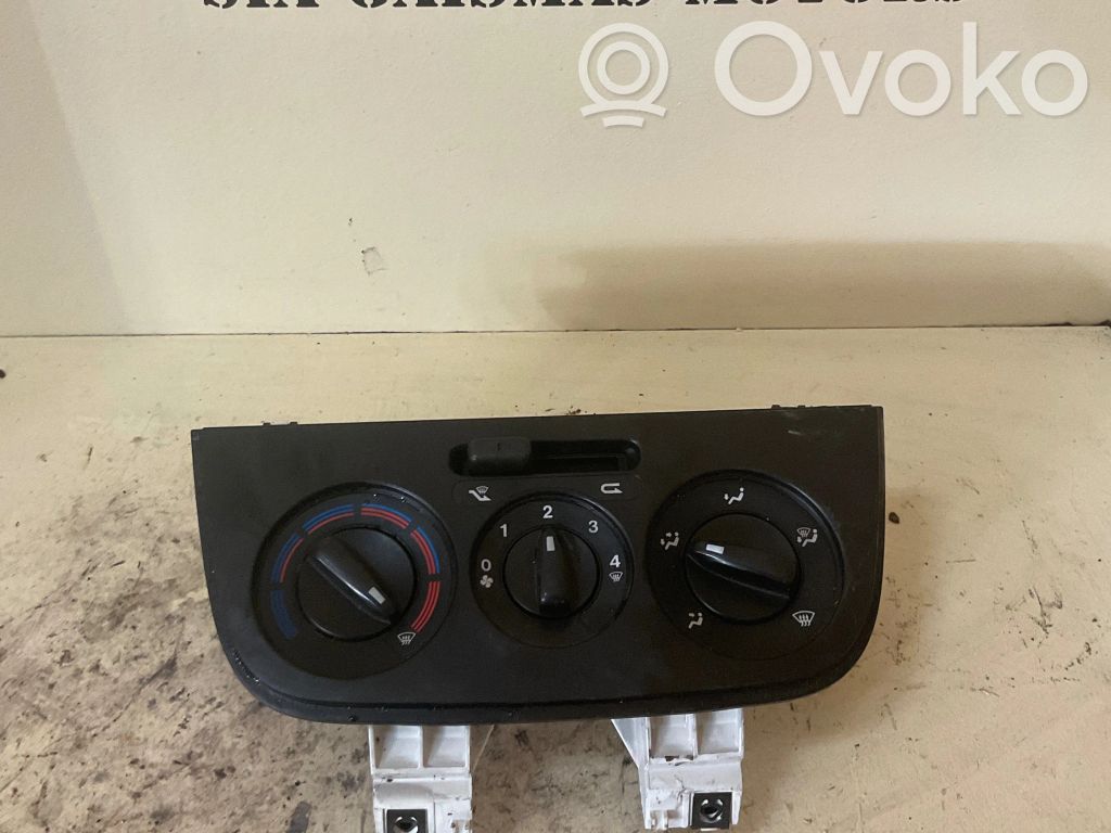 Peugeot Bipper Climate control unit 