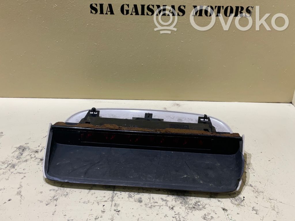Saab 9-5 Third/center stoplight 