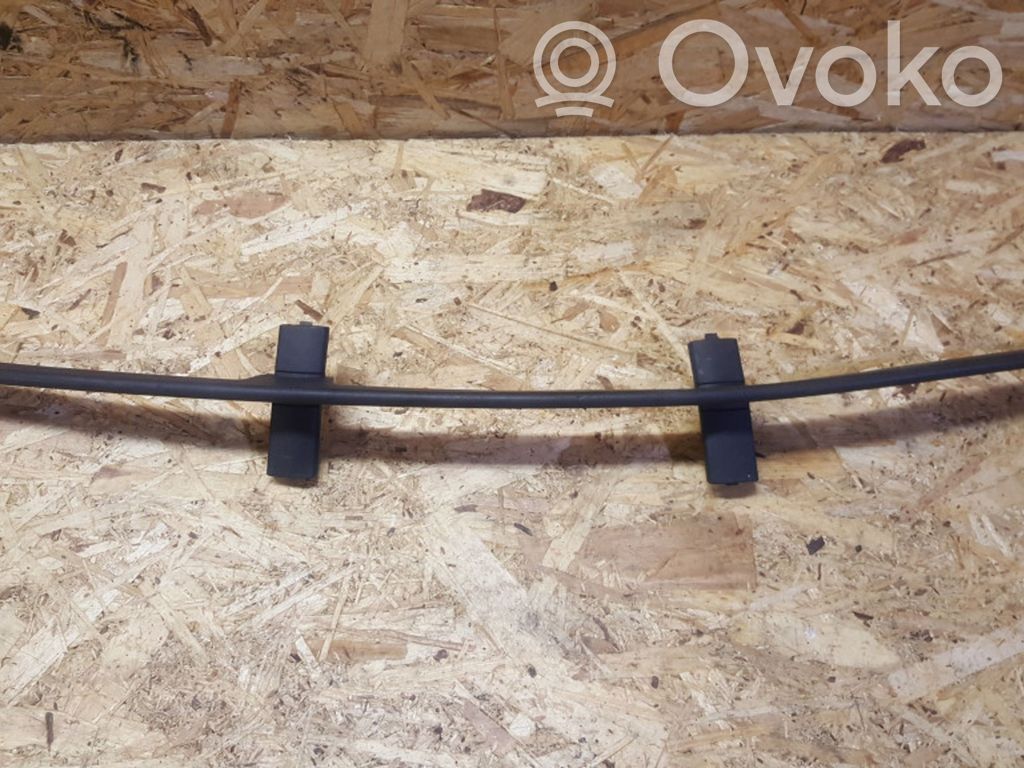 Front bumper lower grill   8223235,72758411