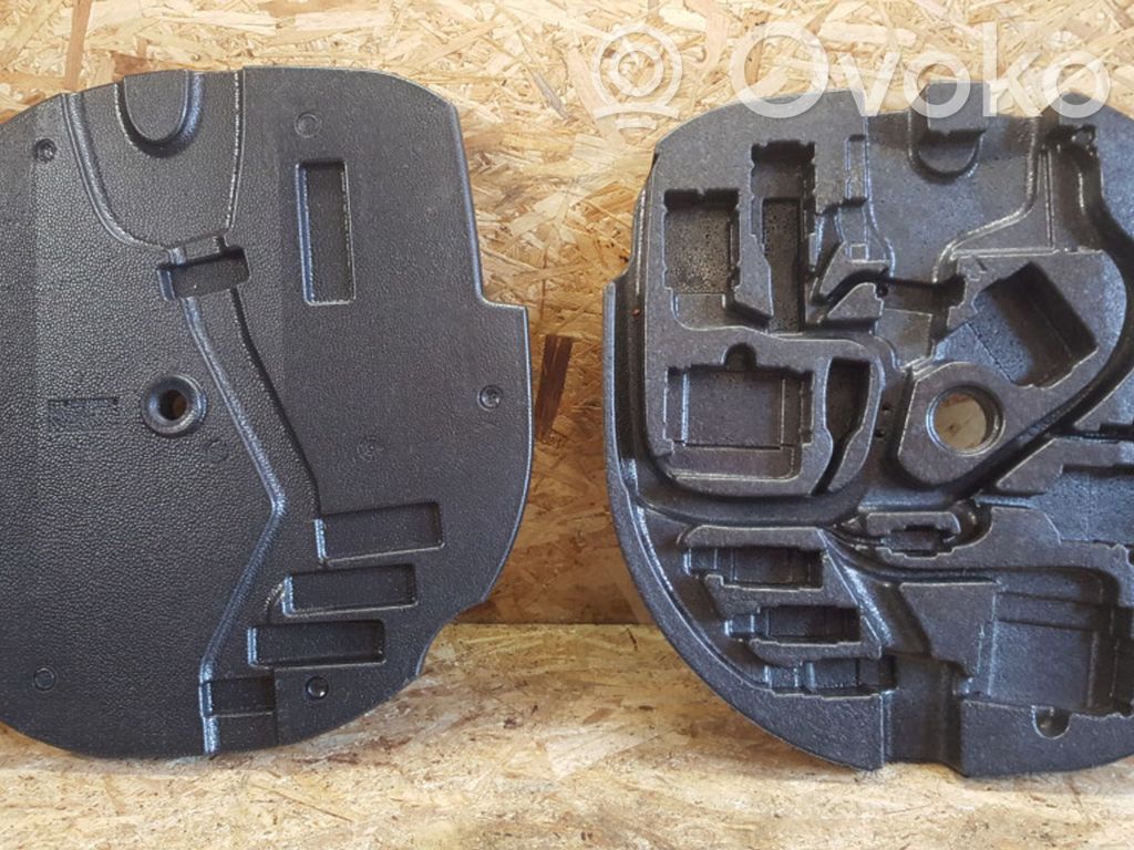 BMW 5 E60 E61 Garniture de section de roue de secours 