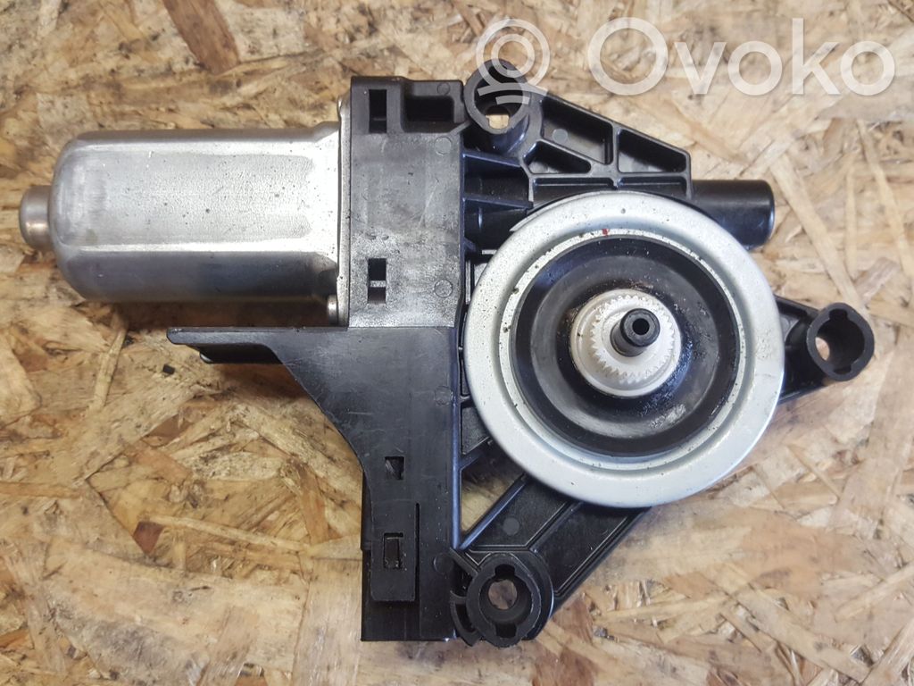Volvo XC60 Silnik regulatora szyby drzwi przednich 
