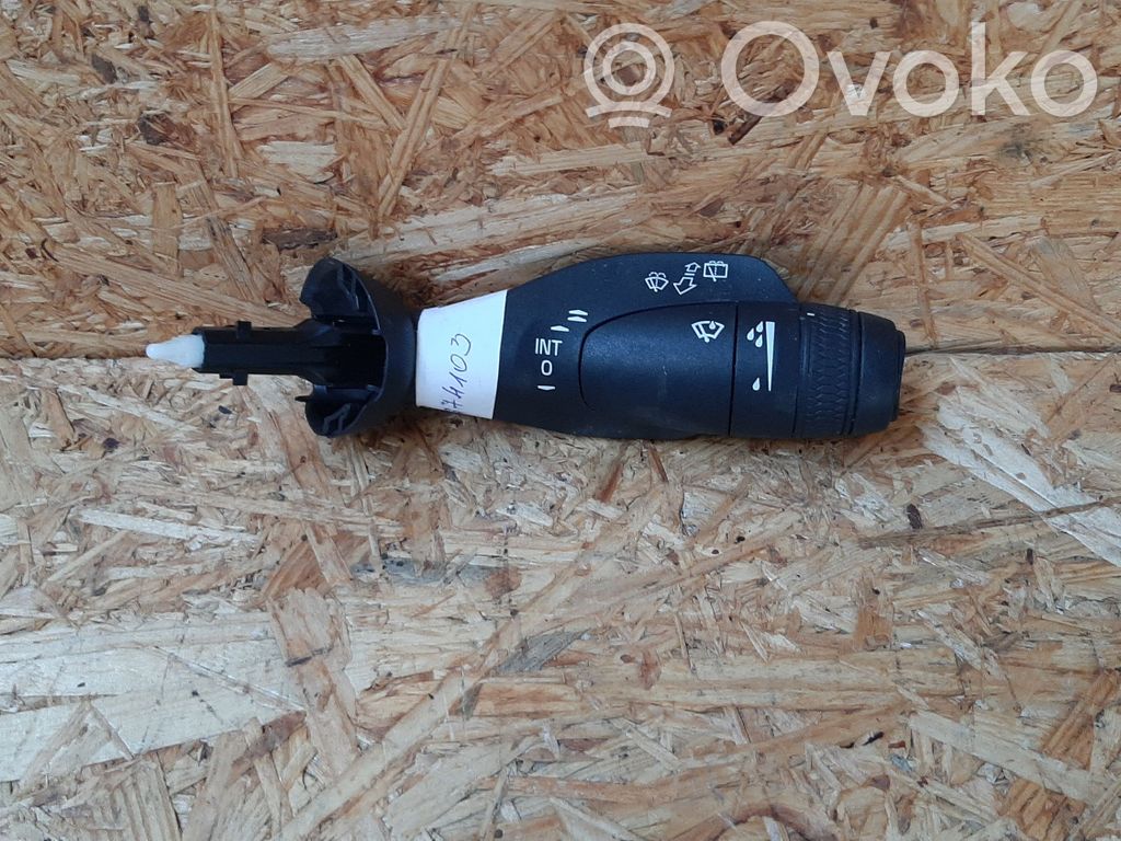 Volvo S90, V90 Wiper control stalk 