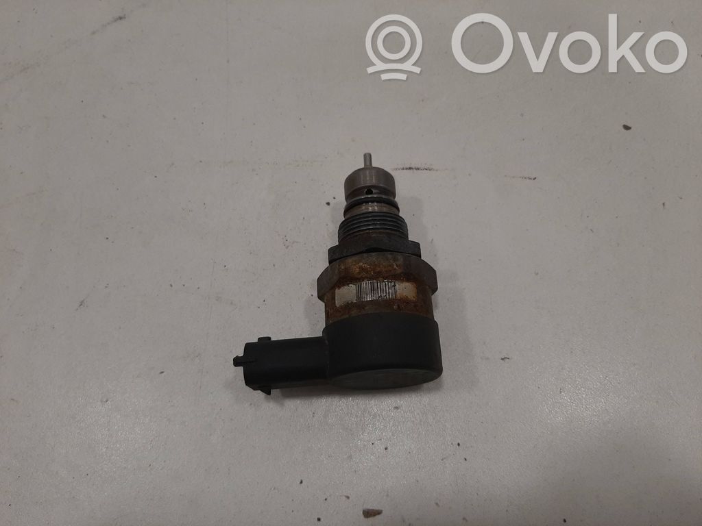 Volvo XC90 Régulateur de pression de carburant 