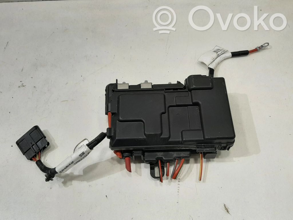 Volvo V60 Fuse module 