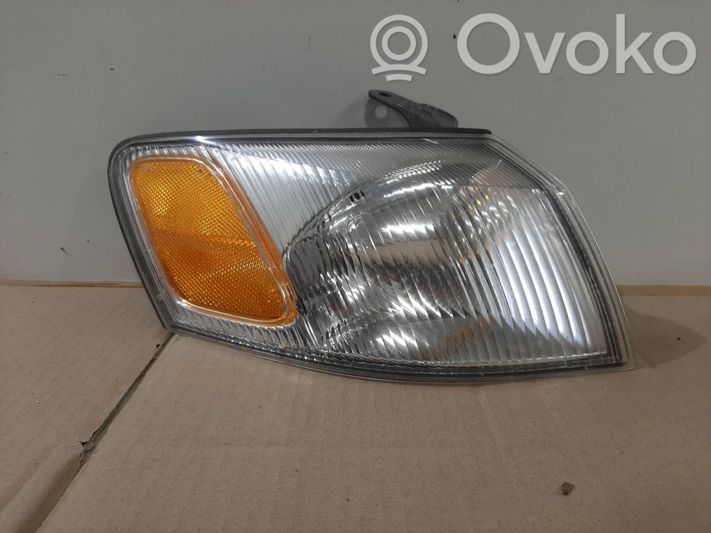 Toyota Camry Front indicator light 