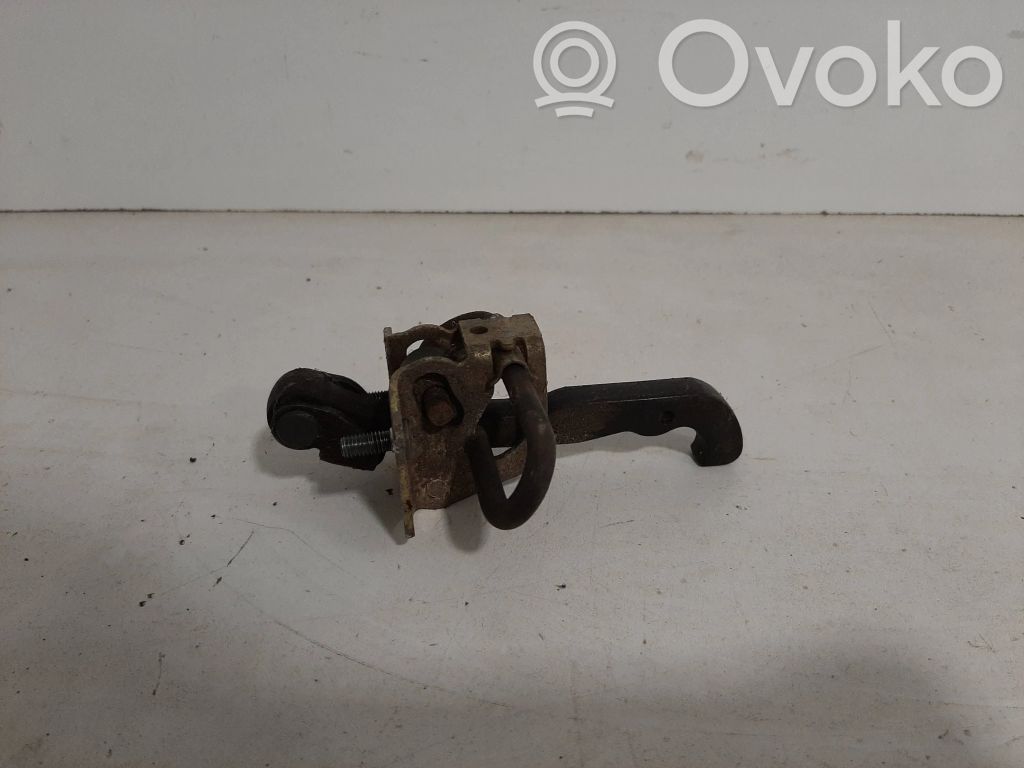 Volvo V50 Takaoven pidätin 