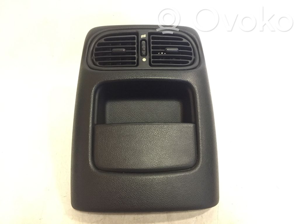 Rejilla de ventilación trasera   VB2560