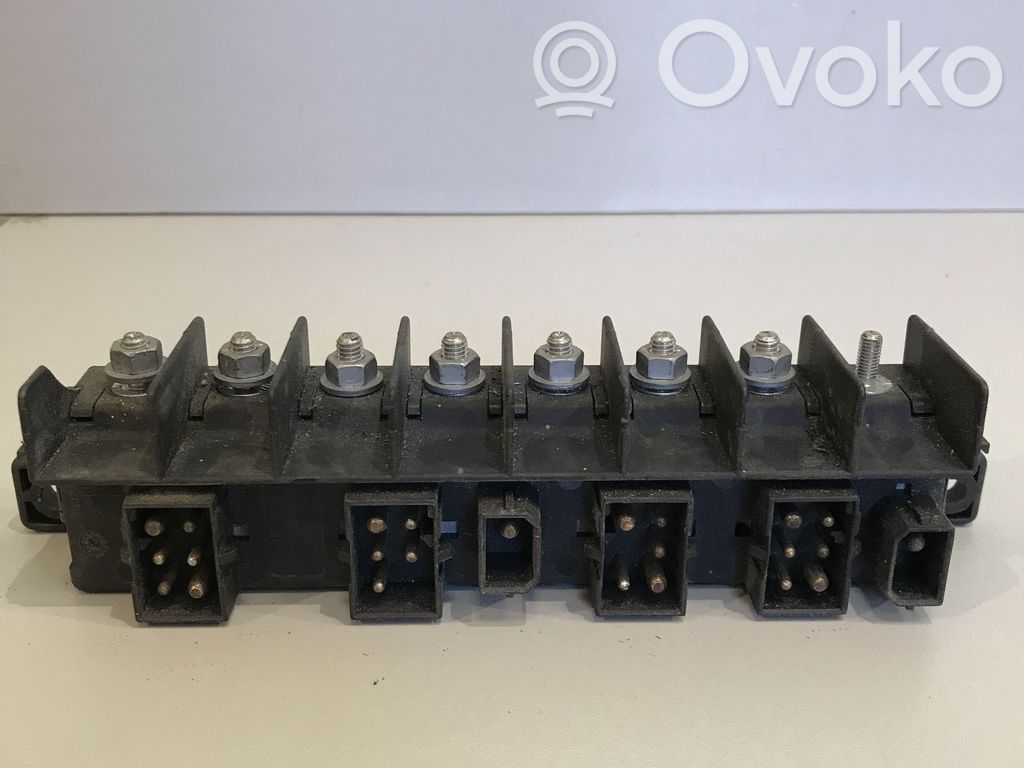 Módulo de fusible   4A0941822,896046