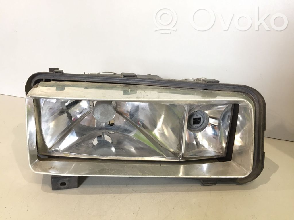 Audi 200 Scheinwerfer 