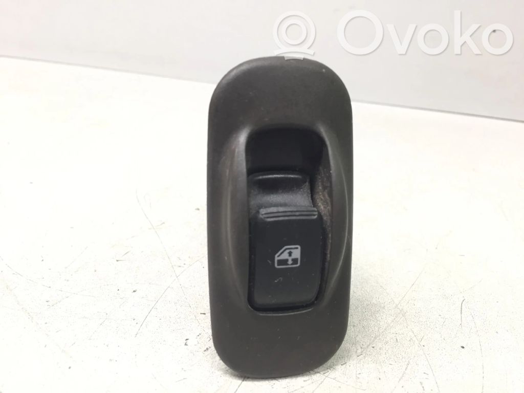 Mitsubishi Galant Electric window control switch 