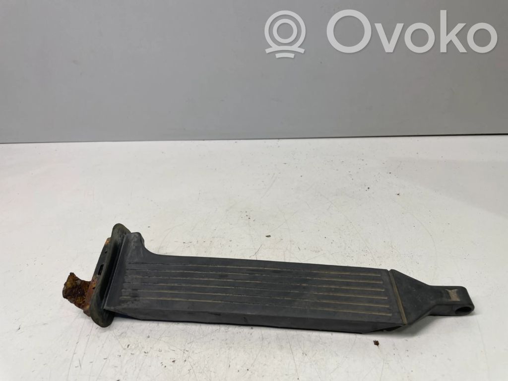Accelerator throttle pedal   1156488
