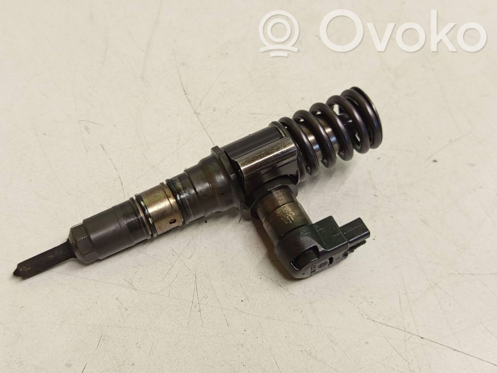 Inyector de combustible   073D,03G130