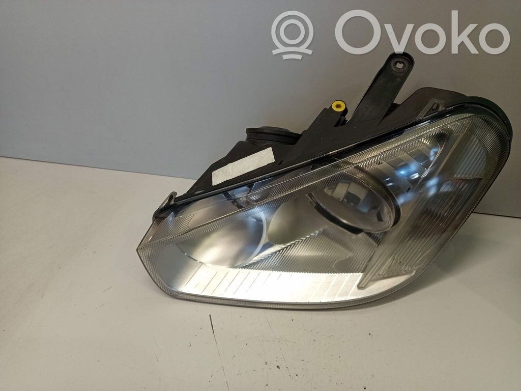 Ford C-MAX I Headlight/headlamp 