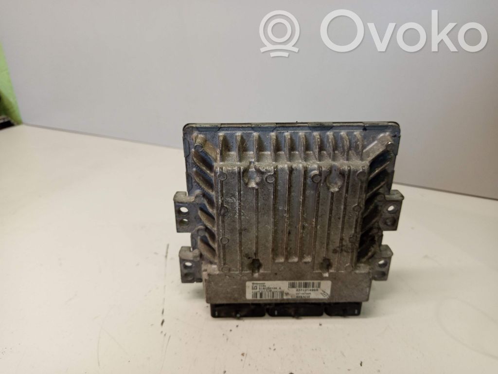 Dacia Duster Engine control unit/module 