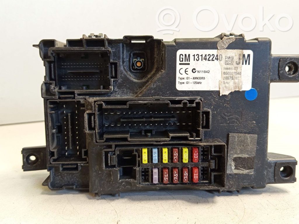 Opel Corsa D Fuse box set 