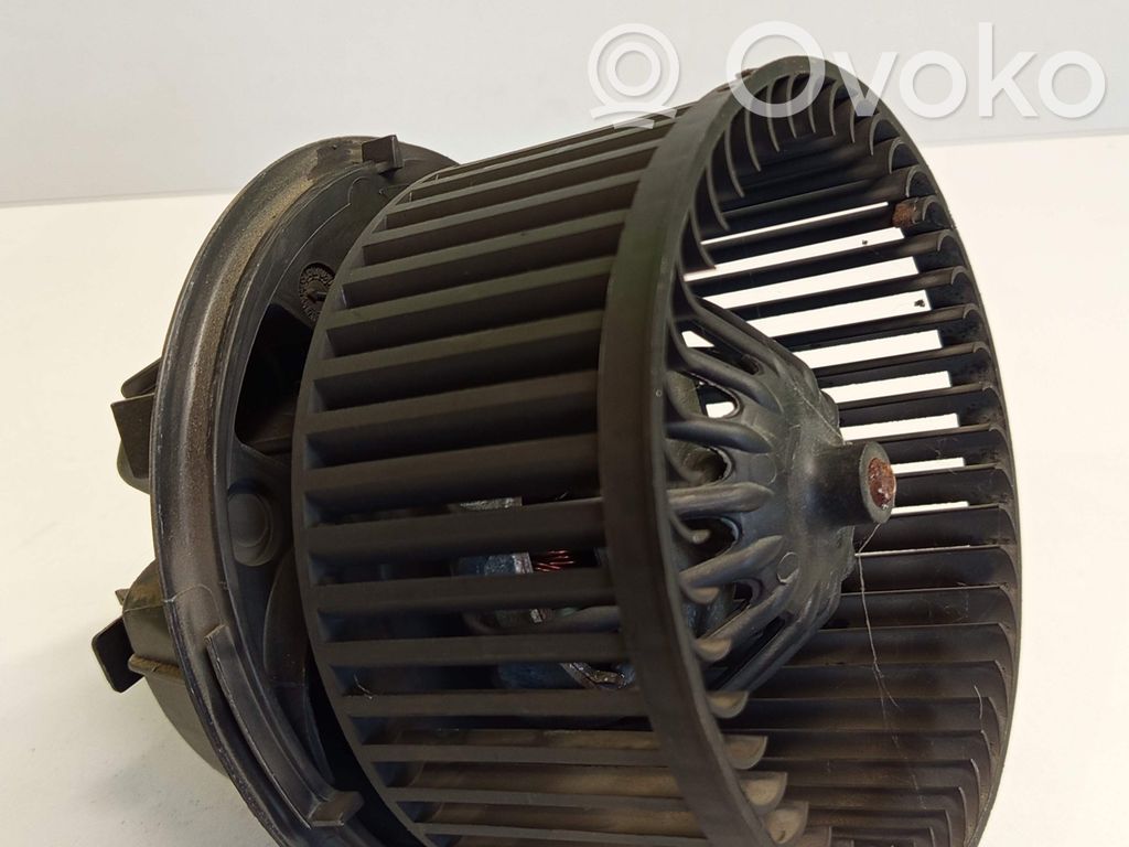 Heater fan/blower   F665878C