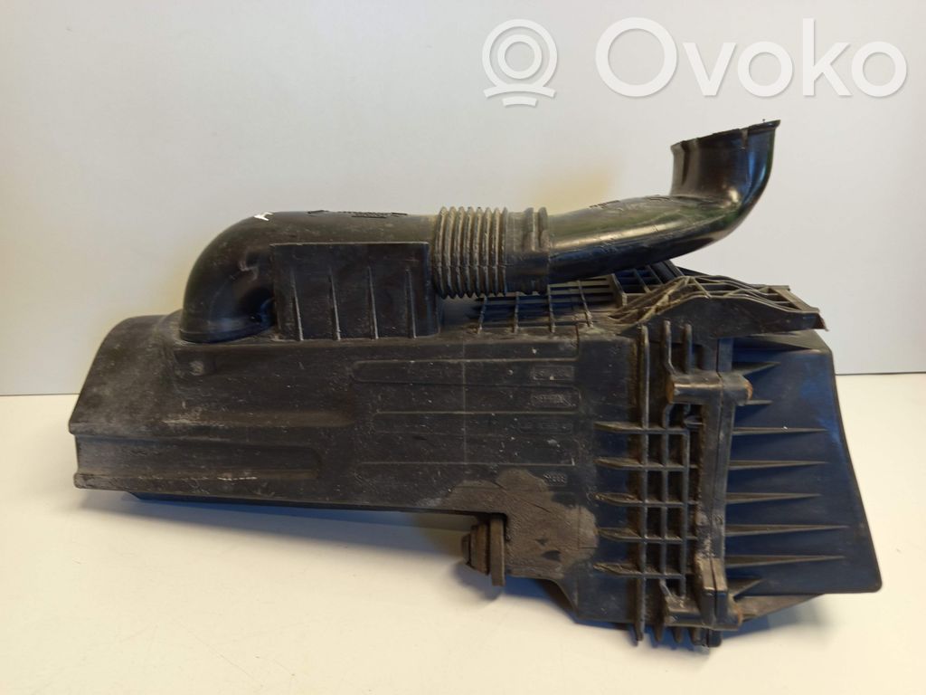 Ford Fiesta Air filter box 