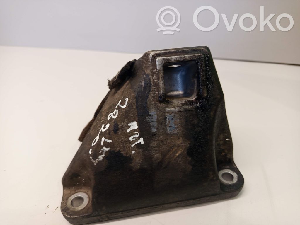 BMW 5 F10 F11 Engine mounting bracket 