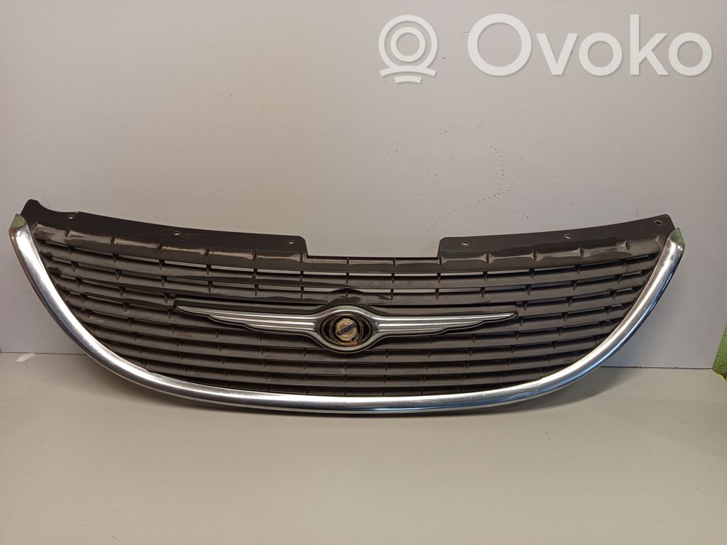 Front grill   4857522AA