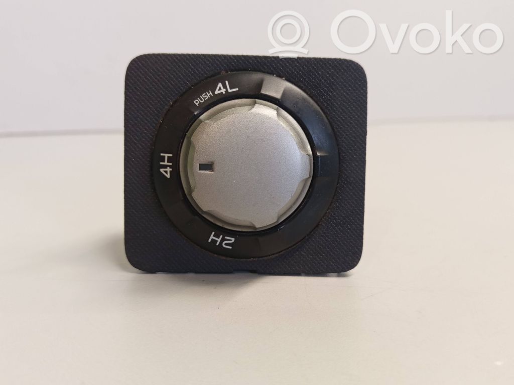 Isuzu D-Max Differential lock switch 