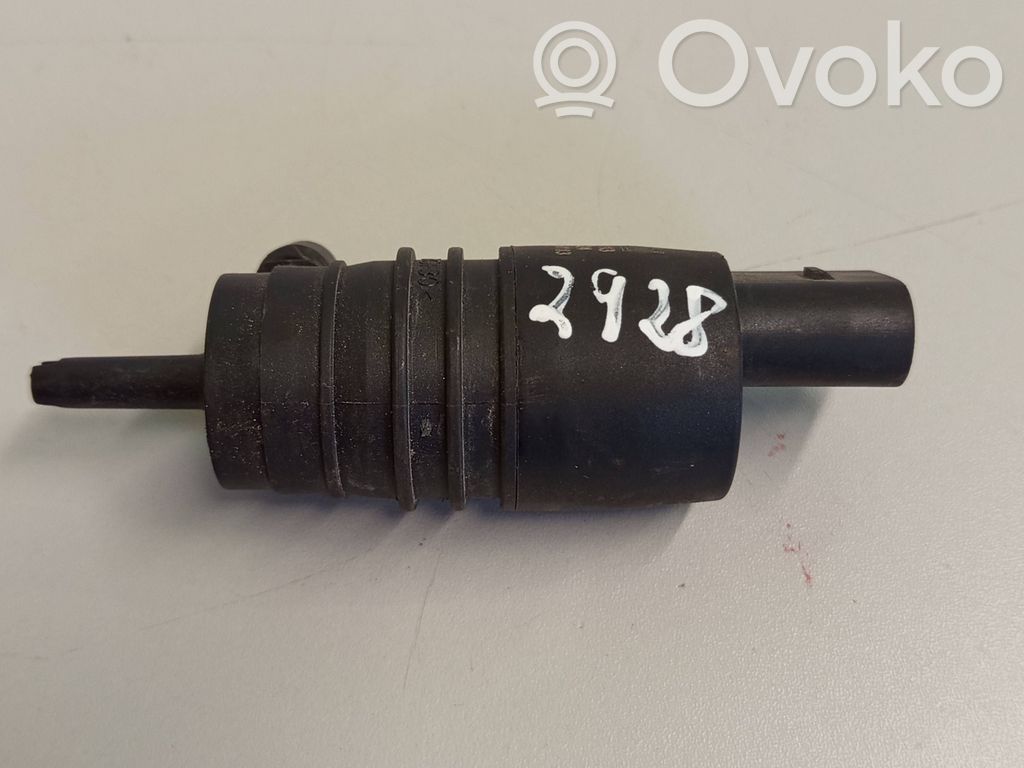 Mercedes-Benz S W221 Windscreen/windshield washer pump 