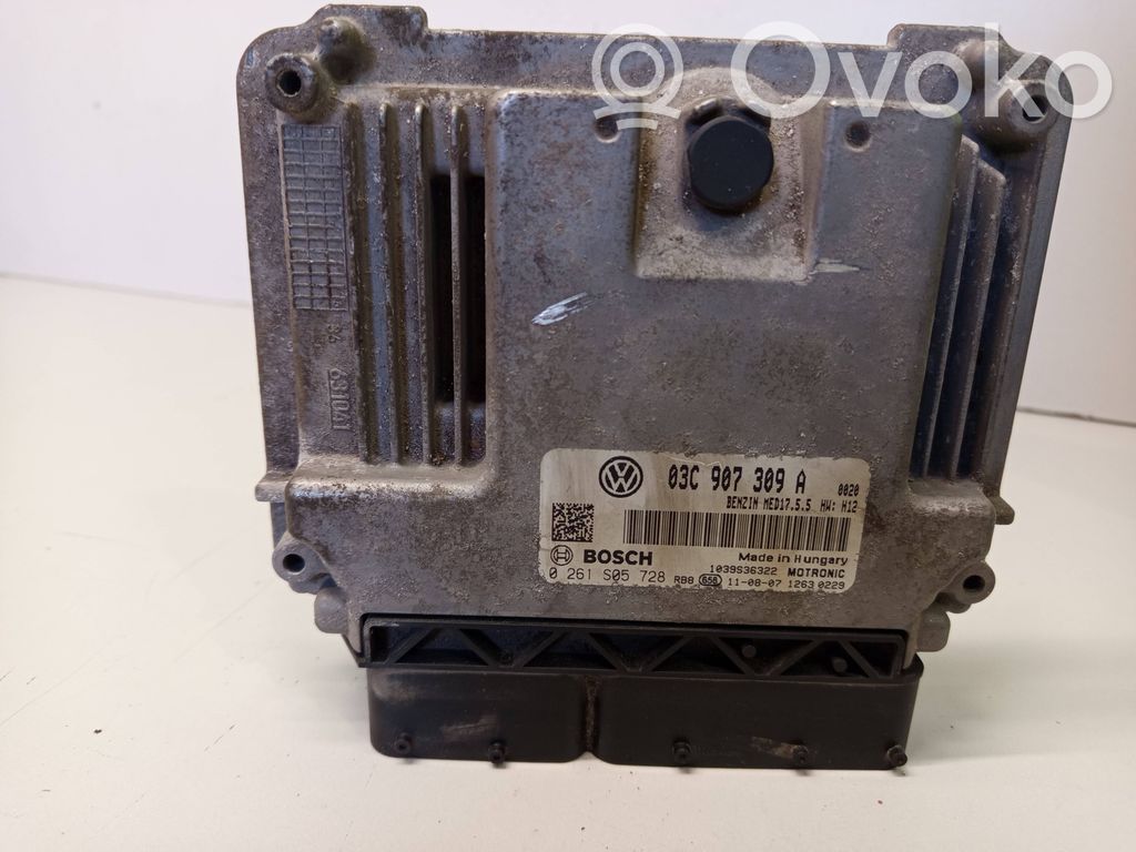 Volkswagen Golf VI Engine control unit/module 