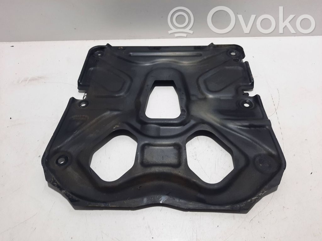 Placa protectora/protector antisalpicaduras motor   GHP956A91