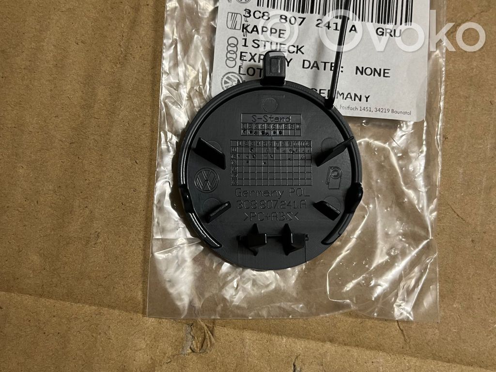 Volkswagen PASSAT CC Tapa/tapón del gancho de remolque delantero 