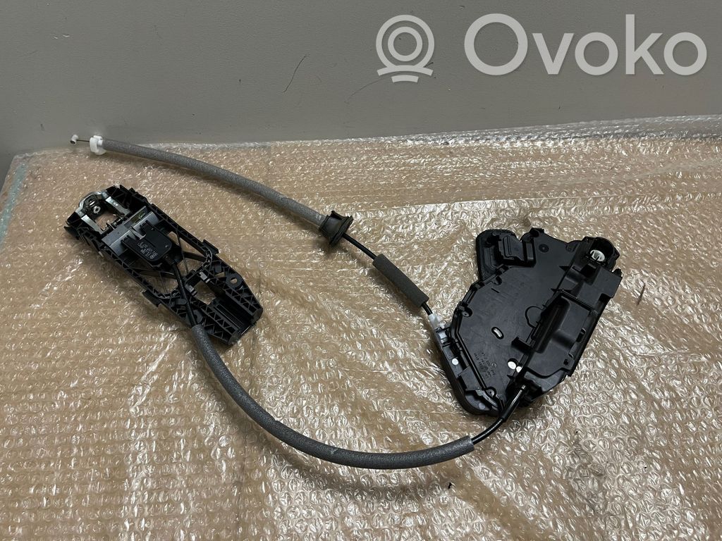 Zamek drzwi przednich   745310180,8V0837885