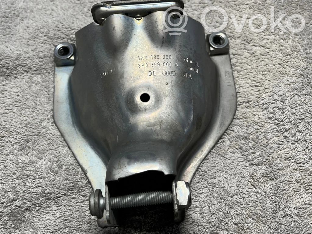 Engine mounting bracket   8K0399060A,8K0399060